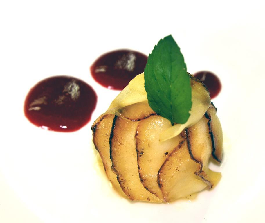 Hotel Ristorante Al Sorriso Soriso Exterior photo